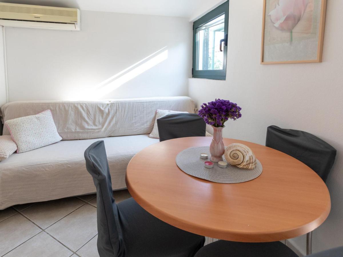 Holiday Home Dubra By Interhome Комарна Екстер'єр фото
